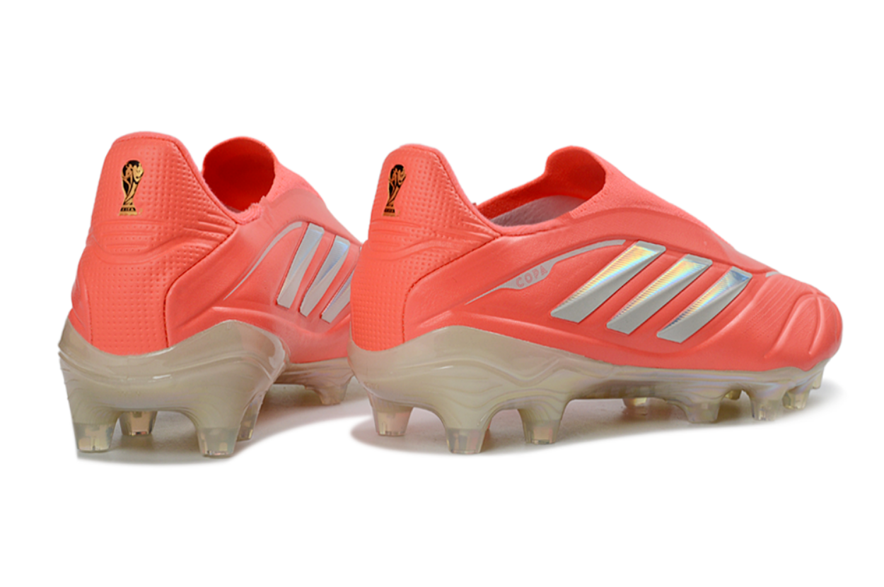 Copa Pure 4 Elite Laceless FG – „Road to Glory“-Pack zur Weltmeisterschaft