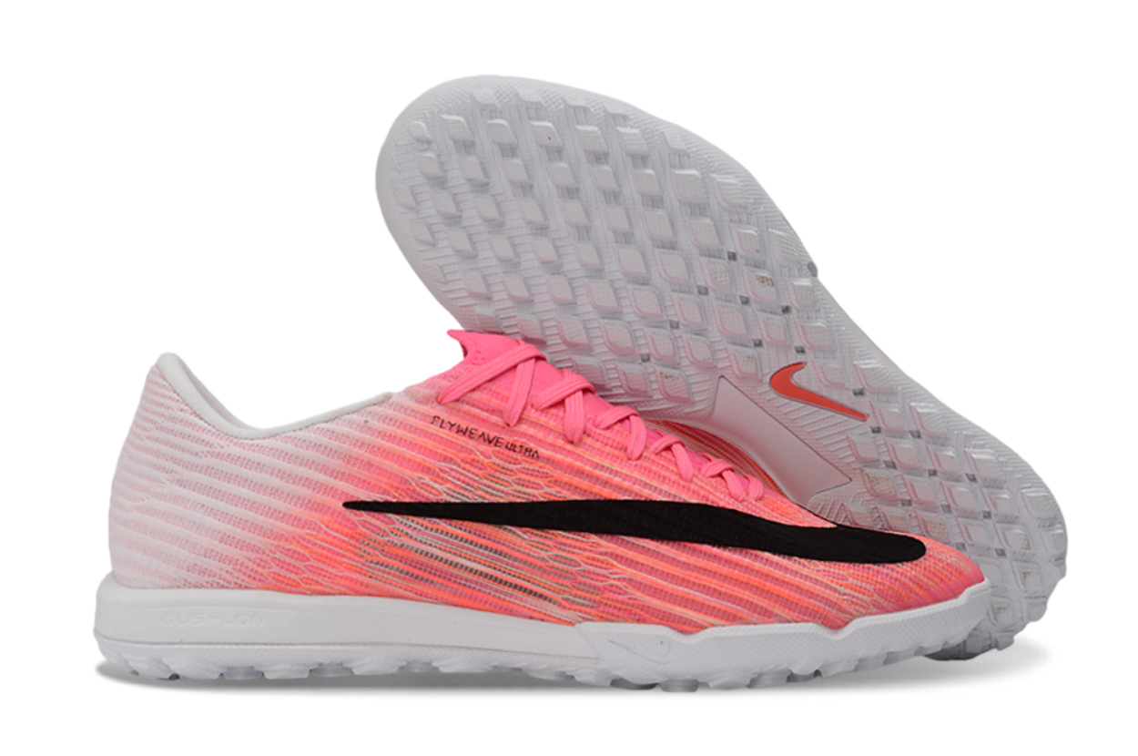 Superfly 11 Elite TF - World Cup 'Breakout' Pack